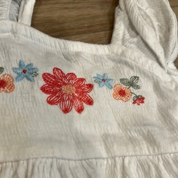 Floral Embroidered Top and Floral Leggings Set - Picture 3 of 6